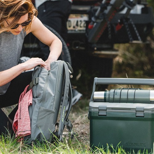 کول باکس استنلی Adventure Cooler 15L