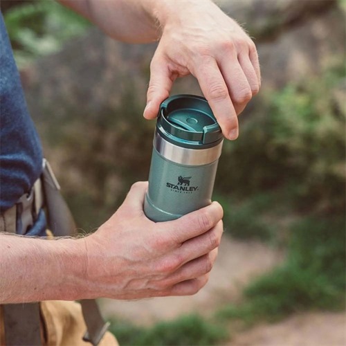 تراول ماگ استنلی مدل Stanley Classic Neverleak Travel Mug 0.47L