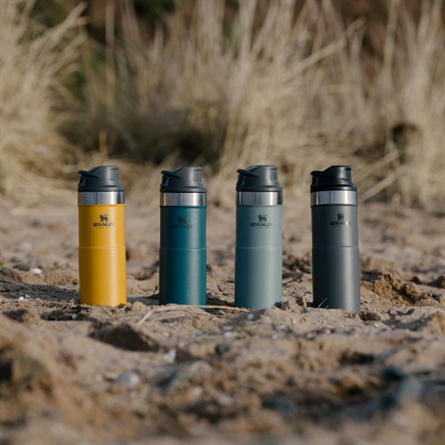 تراول ماگ دکمه دار استنلی مدل Stanley Classic Traigger Action Travel Mug 0.47L